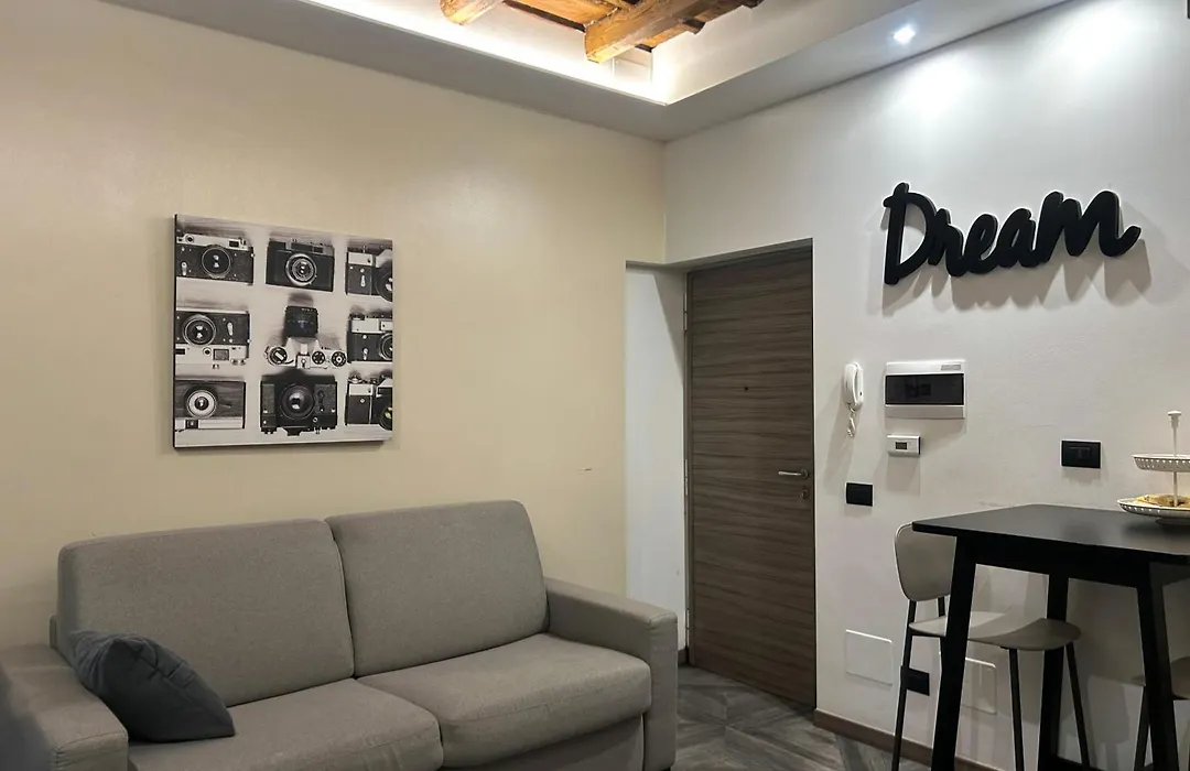 Davinci Apartament Near Duomo-1
