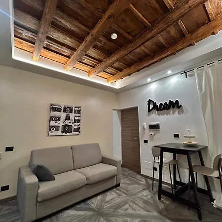 Davinci Apartament Near Duomo-3